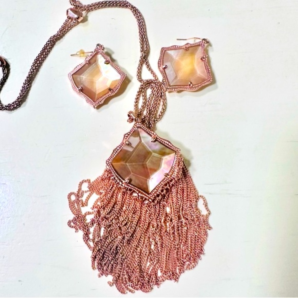 Kendra Scott Kingston necklace In Rose Gold and Kirsten Drop Earrings